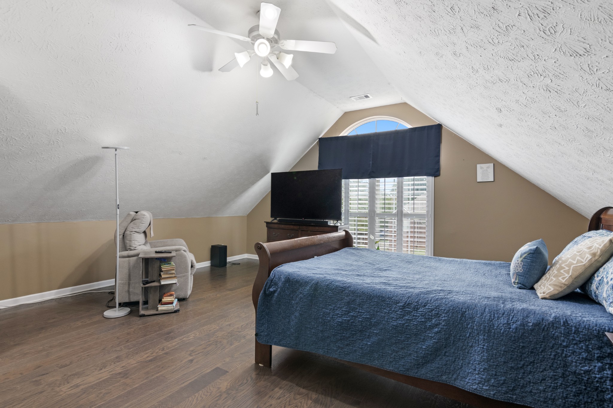 125 Cherokee Dr Property Photo 24