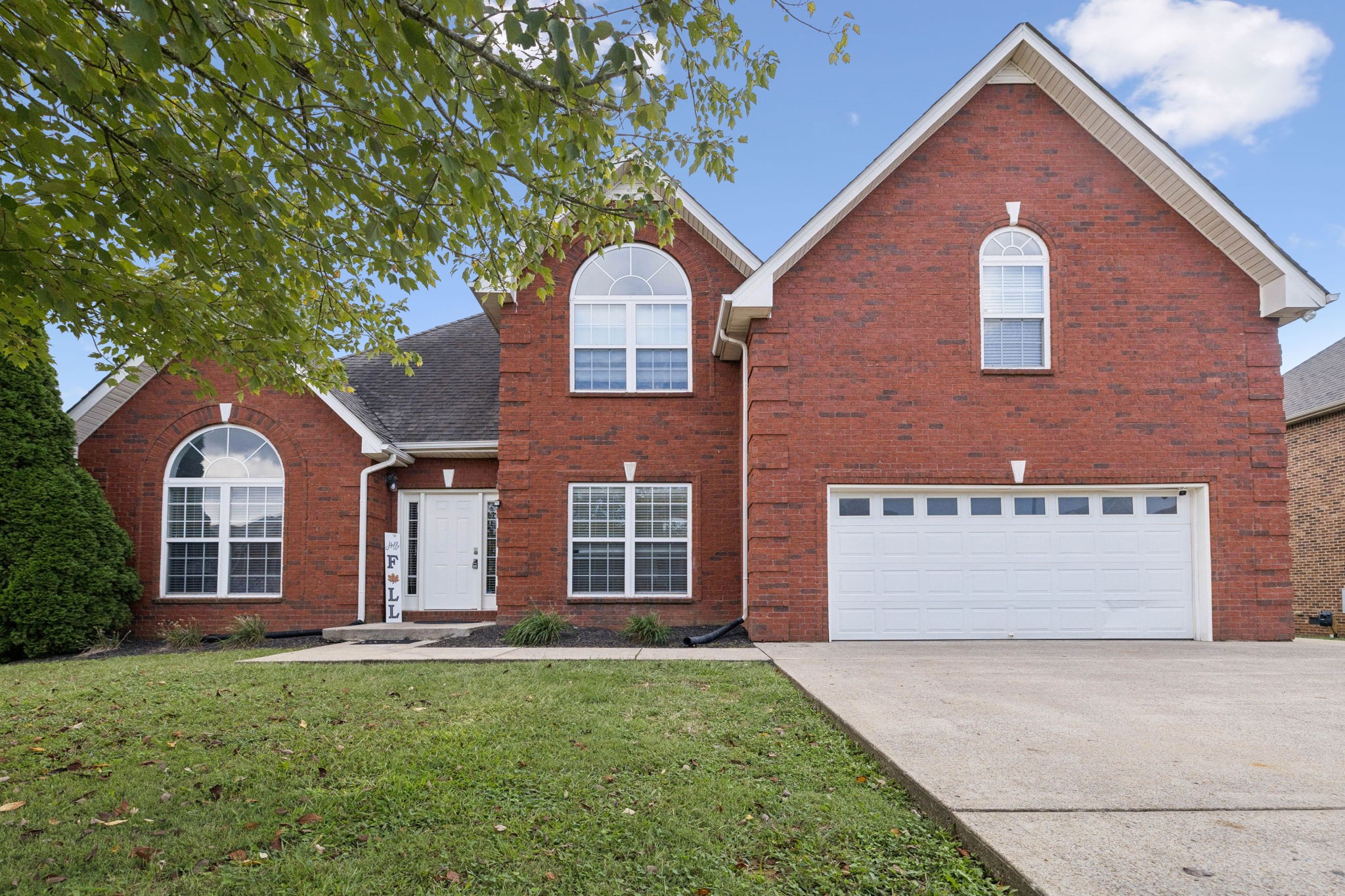 5024 Republic Ave Property Photo 1