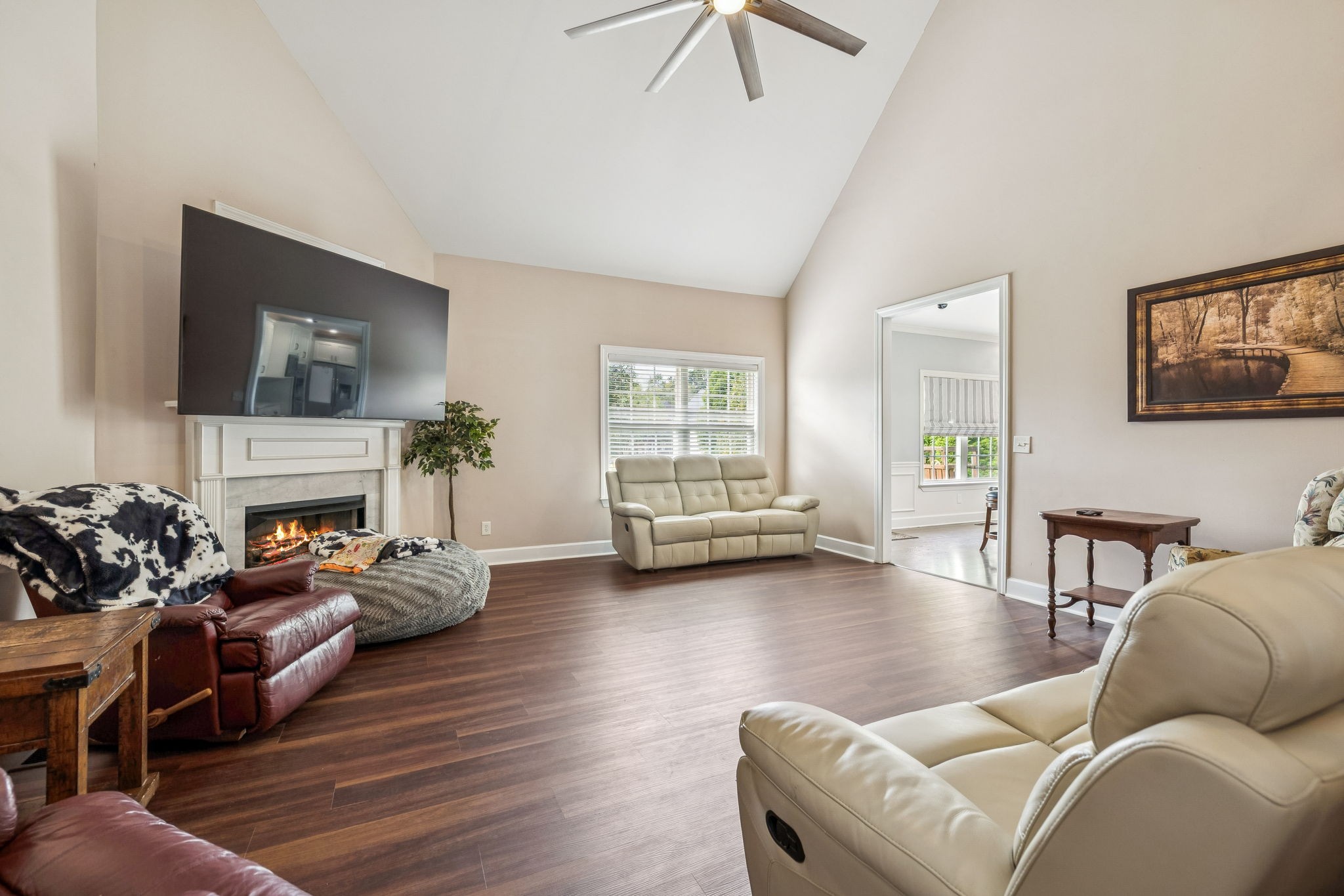 5024 Republic Ave Property Photo 6