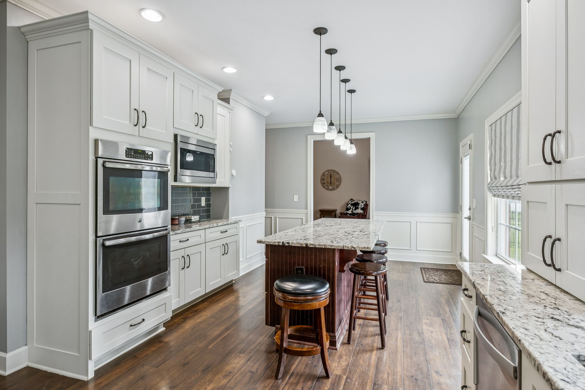 5024 Republic Ave Property Photo 11