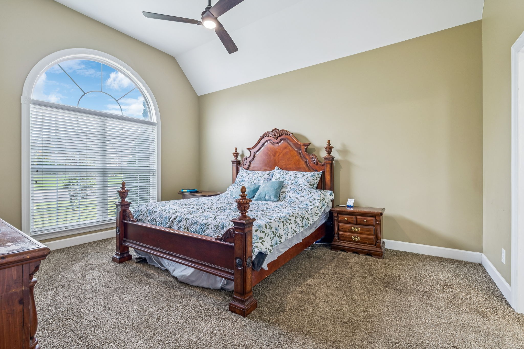 5024 Republic Ave Property Photo 13