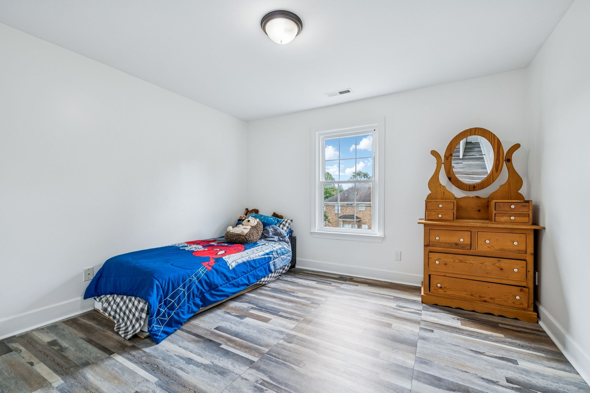 5024 Republic Ave Property Photo 17