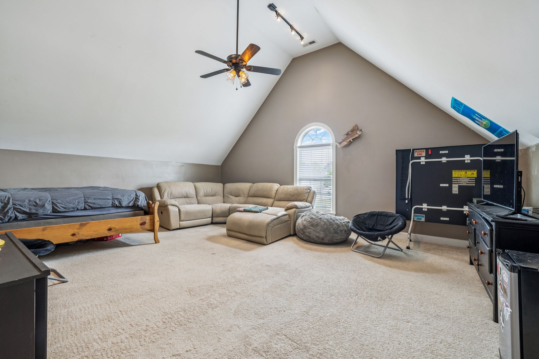 5024 Republic Ave Property Photo 22