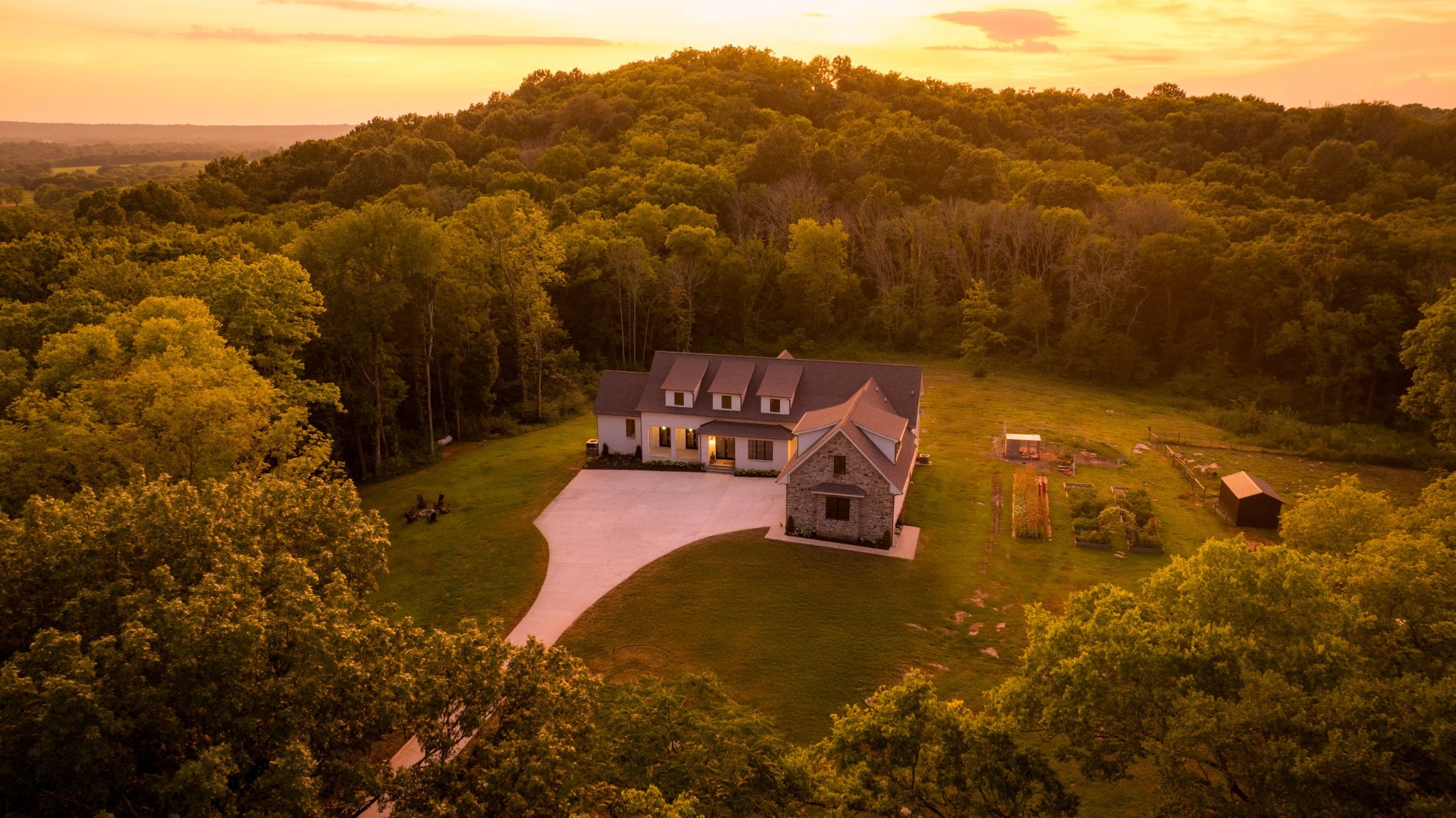 1489 Old Tva Rd Property Photo 2