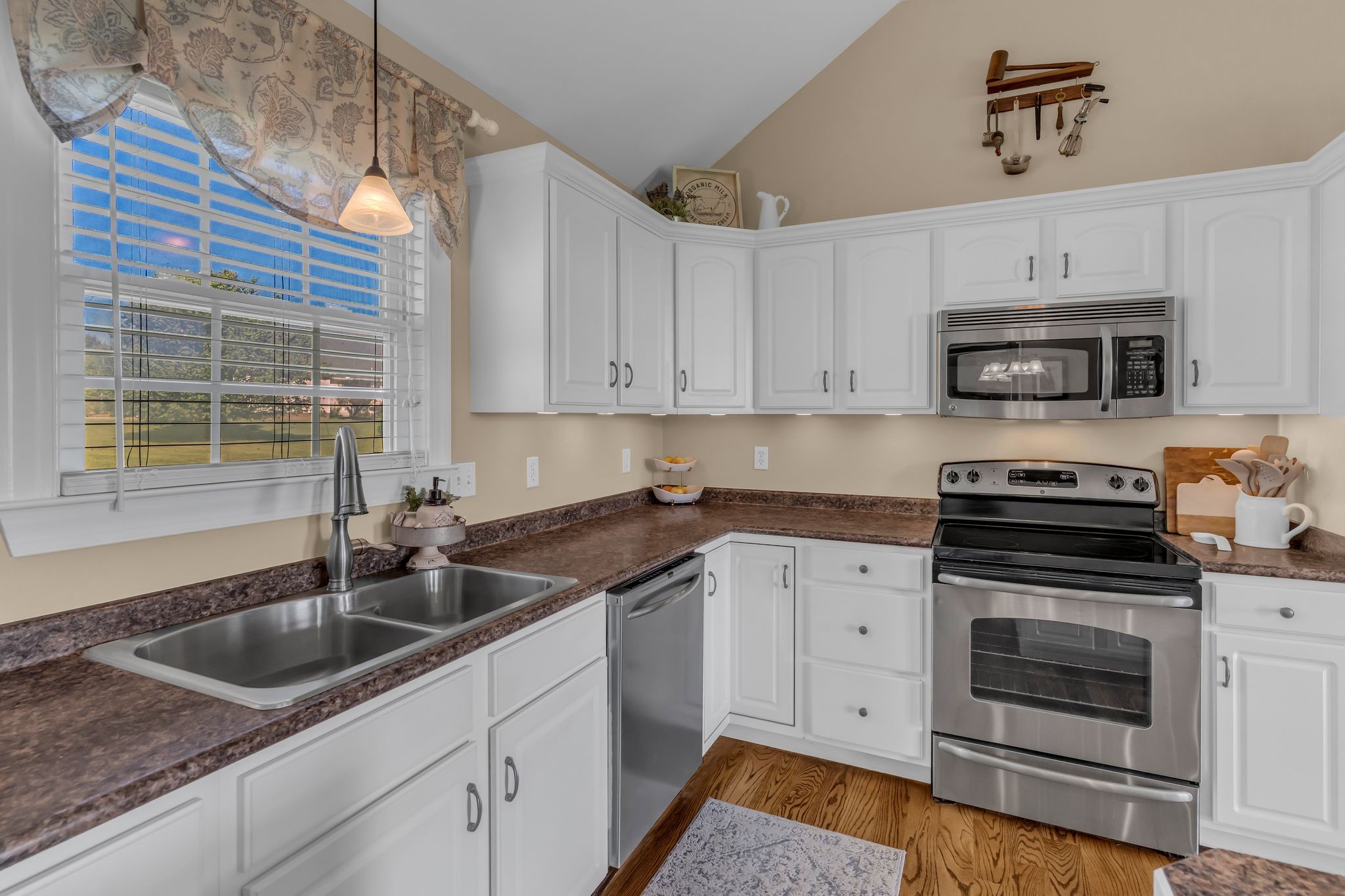 1688 Porter Rd Property Photo 11