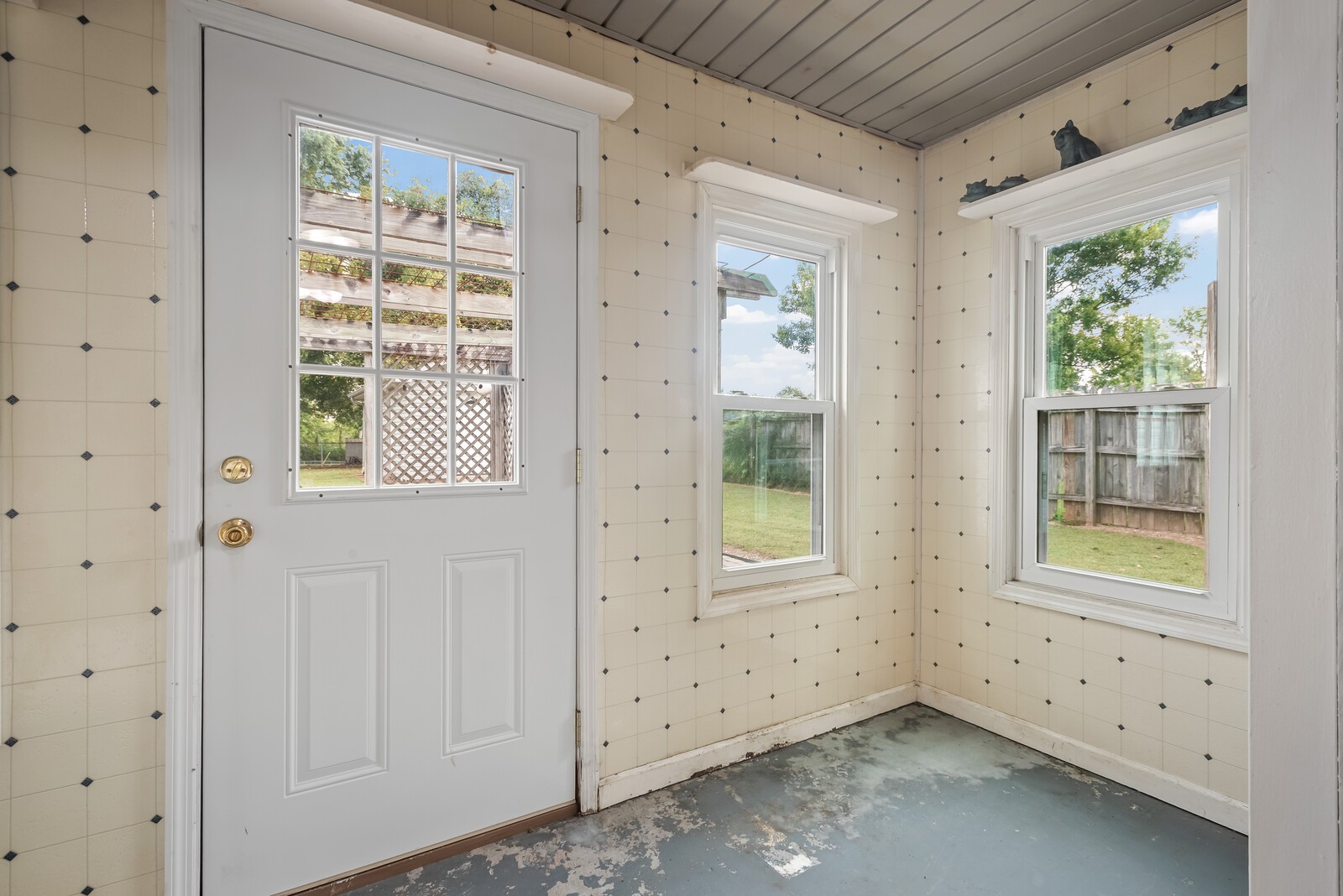 140 Lakeside Dr Property Photo 17