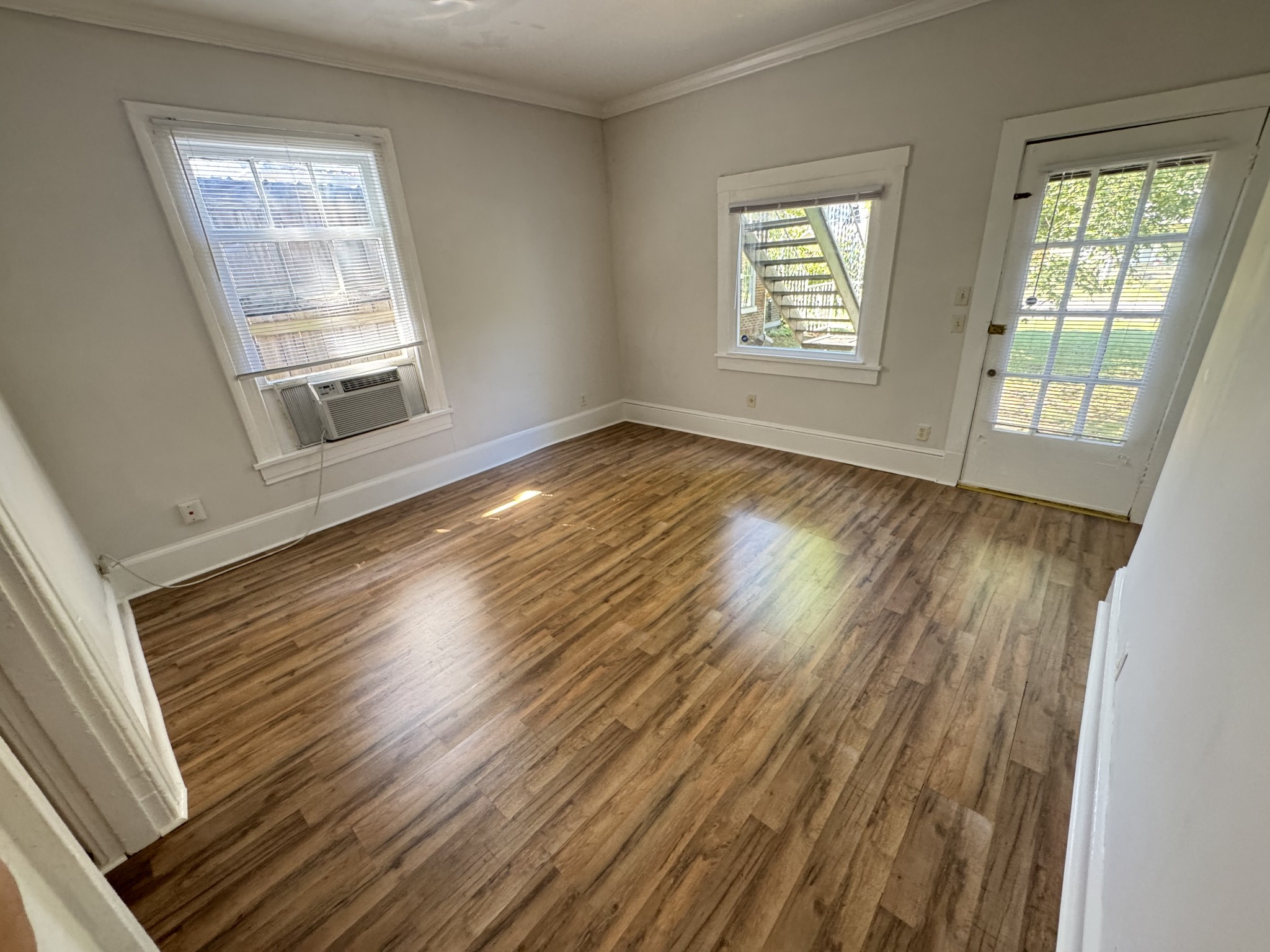 226 N Highland Ave Property Photo 2