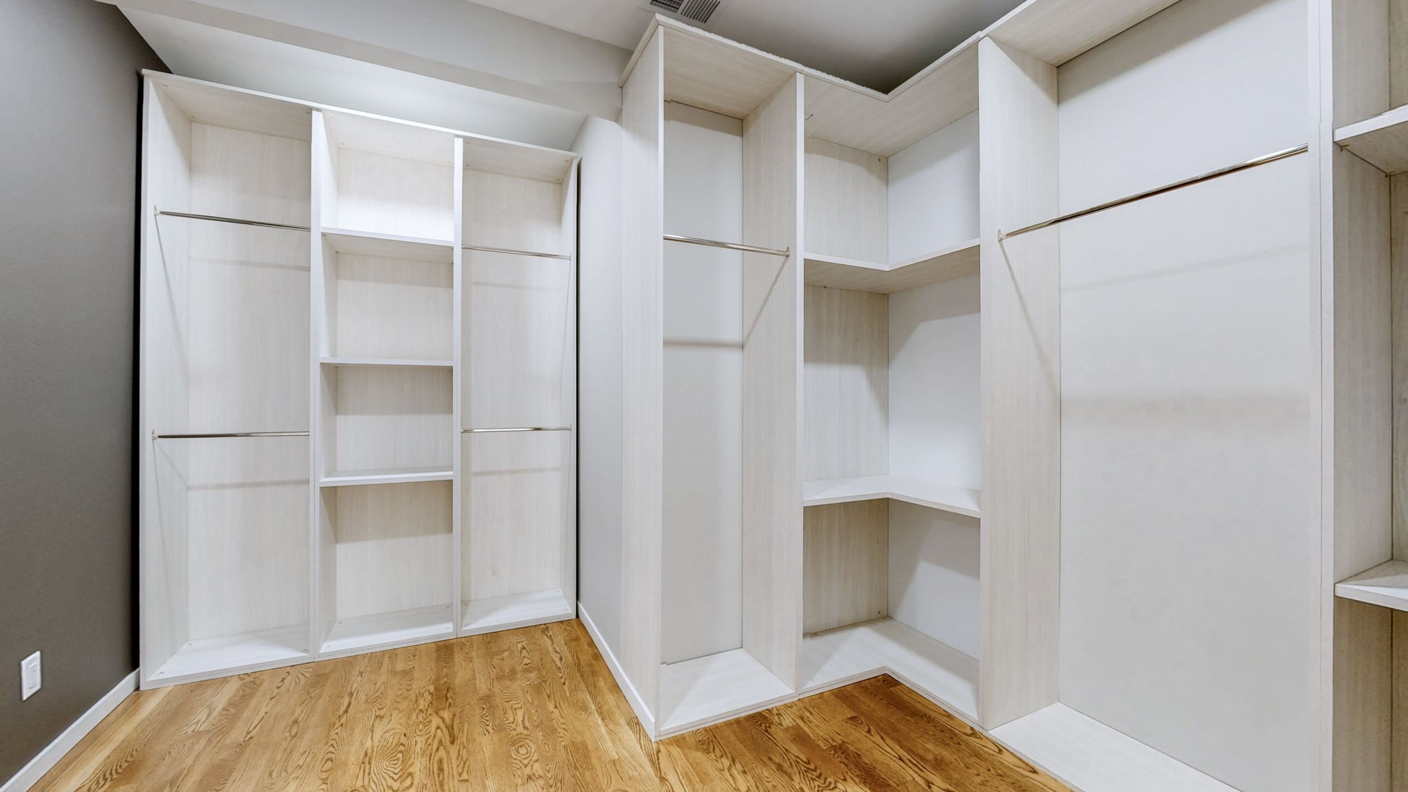 2836 Pedigo Pl Property Photo 20