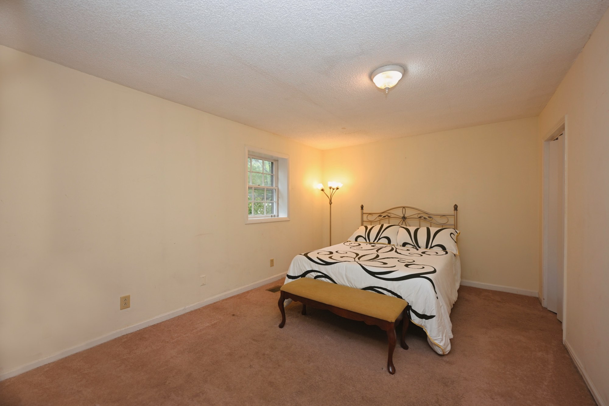 212 Nokes Dr Property Photo 18