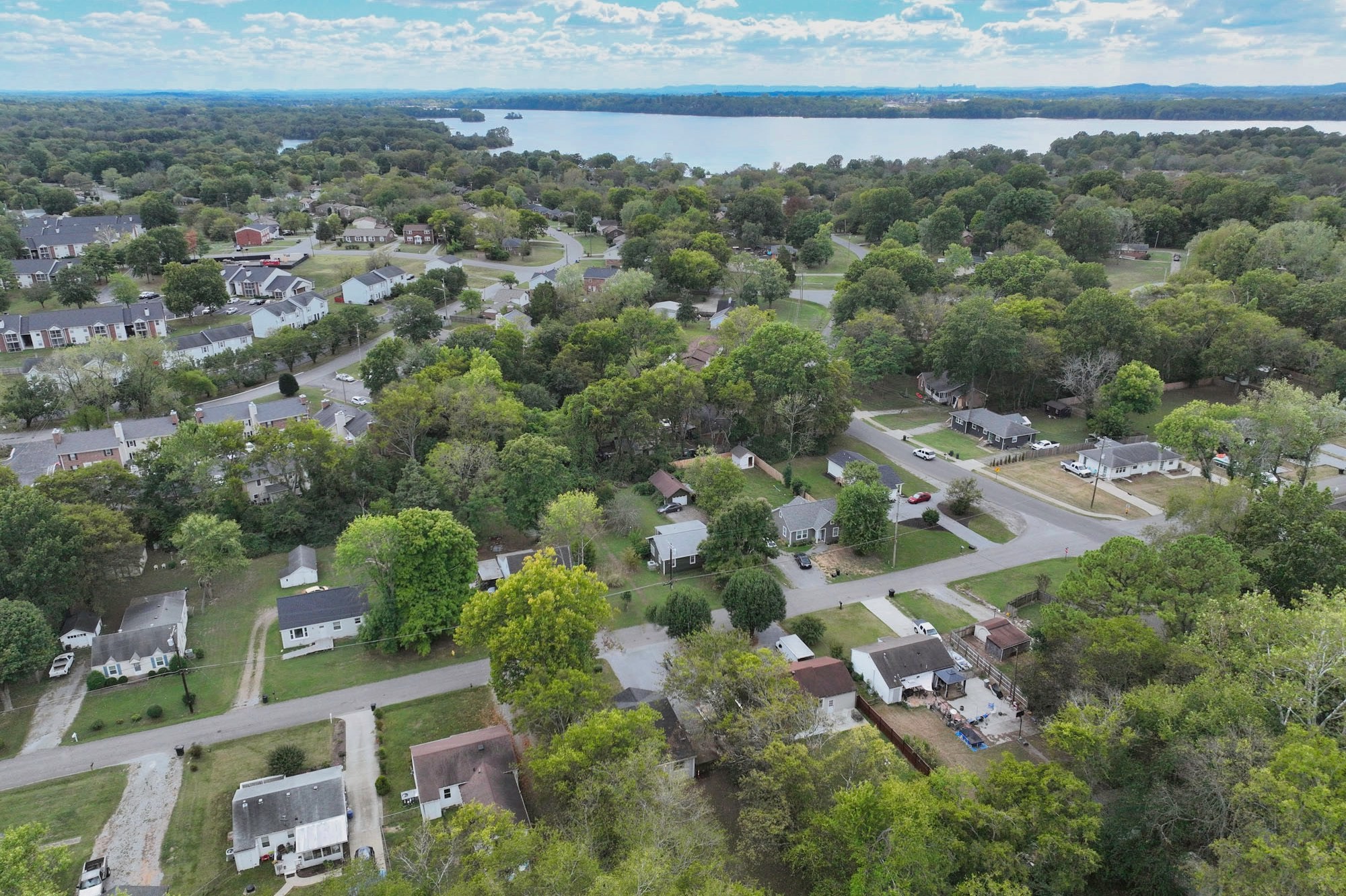 212 Nokes Dr Property Photo 26