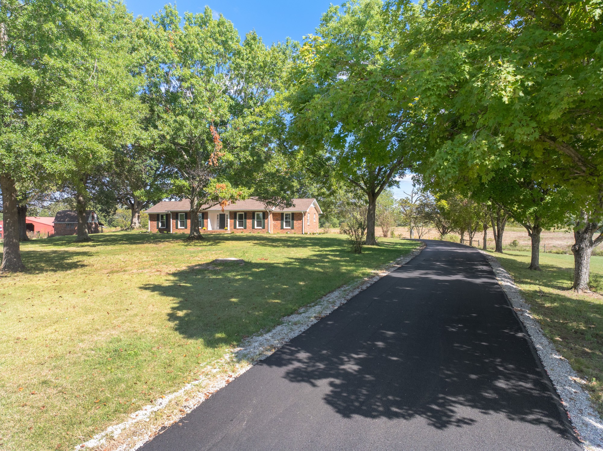 6920 Highway 192 Property Photo 5