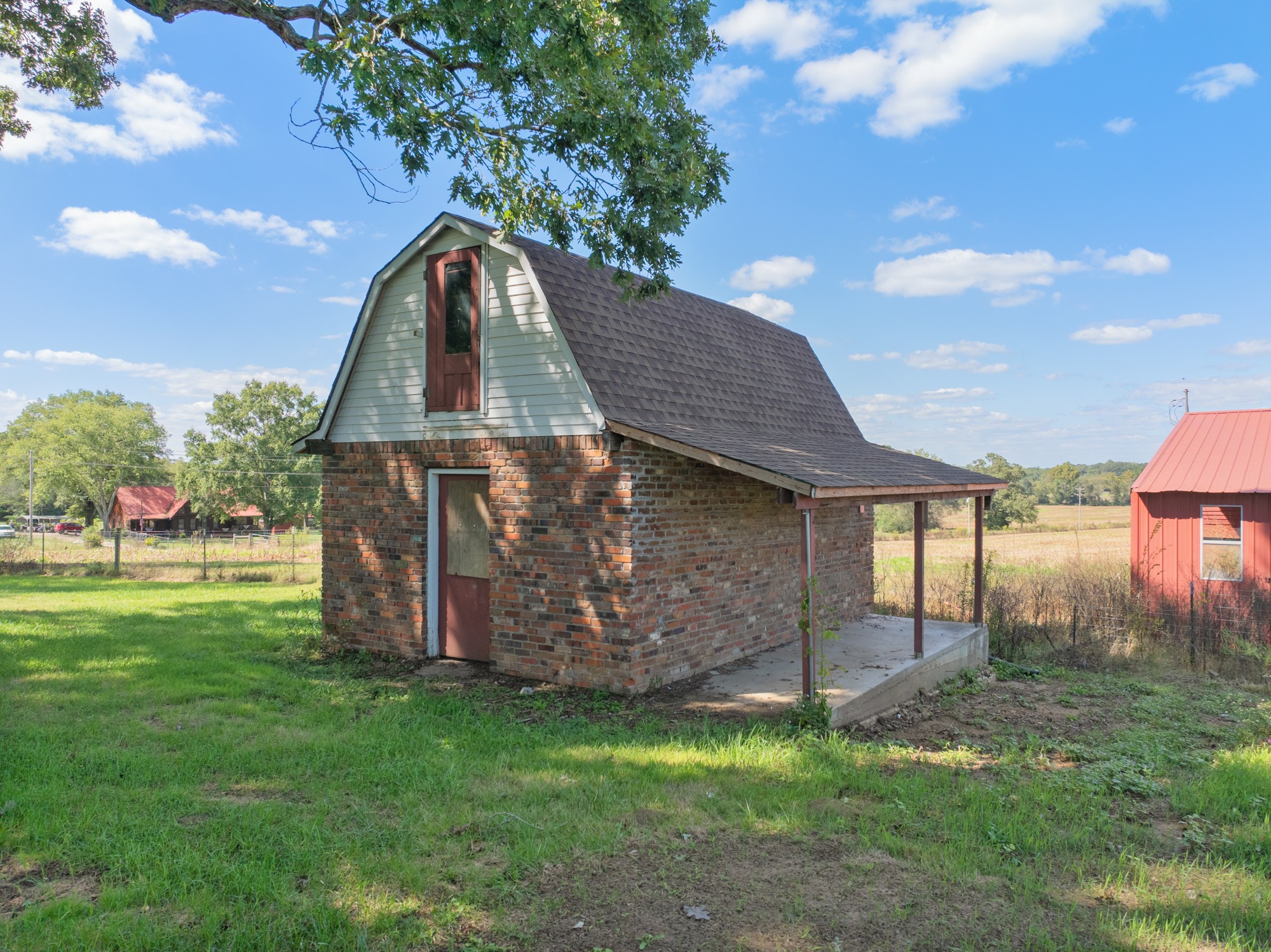 6920 Highway 192 Property Photo 8