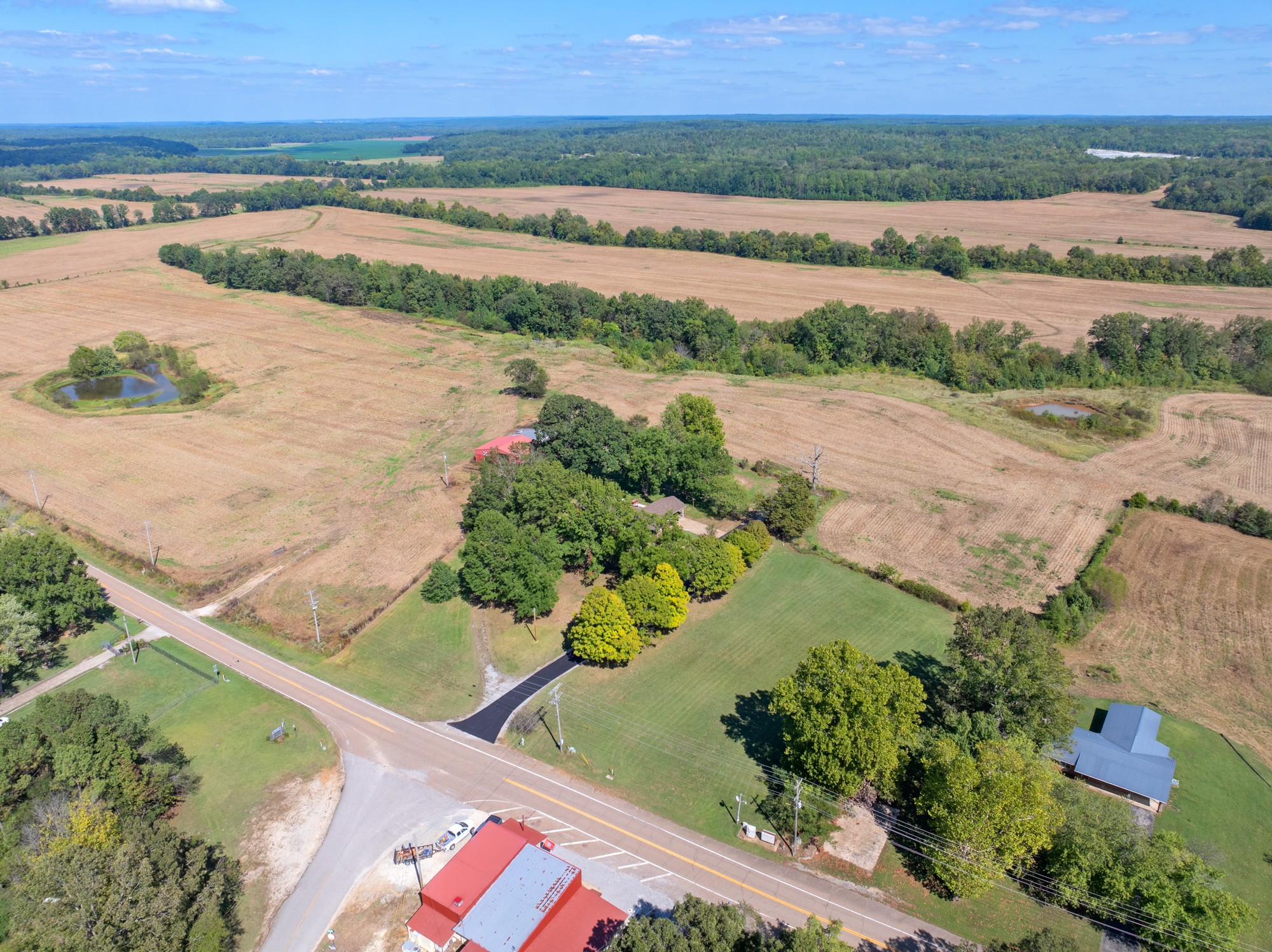 6920 Highway 192 Property Photo 10