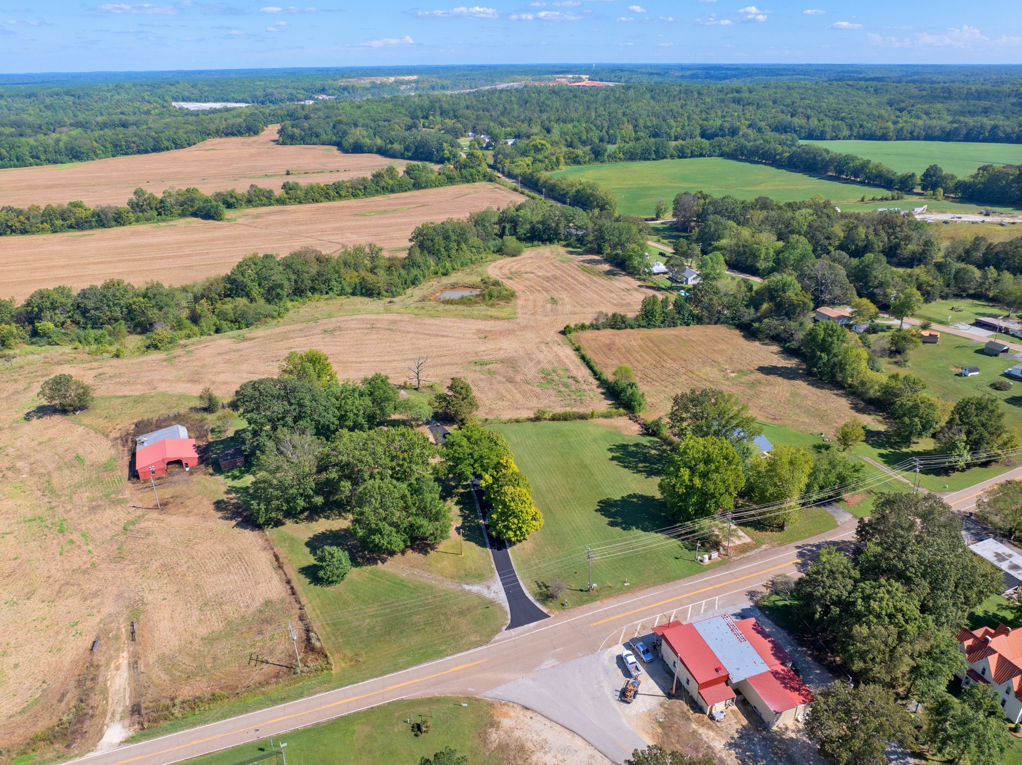6920 Highway 192 Property Photo 12
