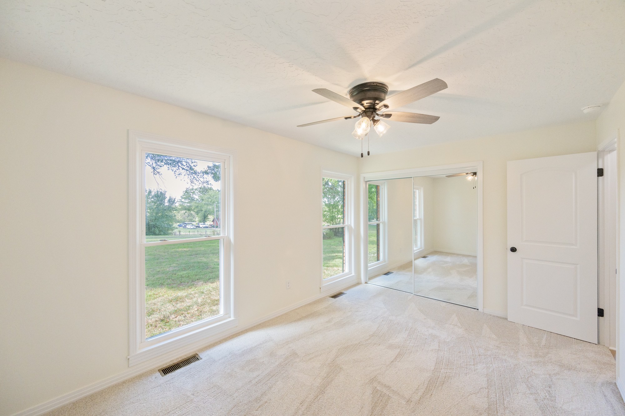 6920 Highway 192 Property Photo 26