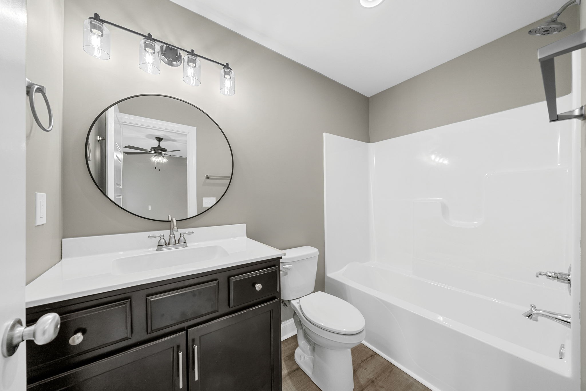 115 Holley St Property Photo 17