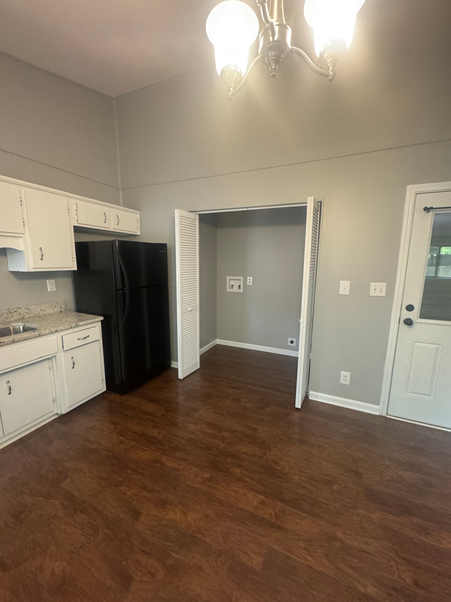 625 Mercer Dr Property Photo 4