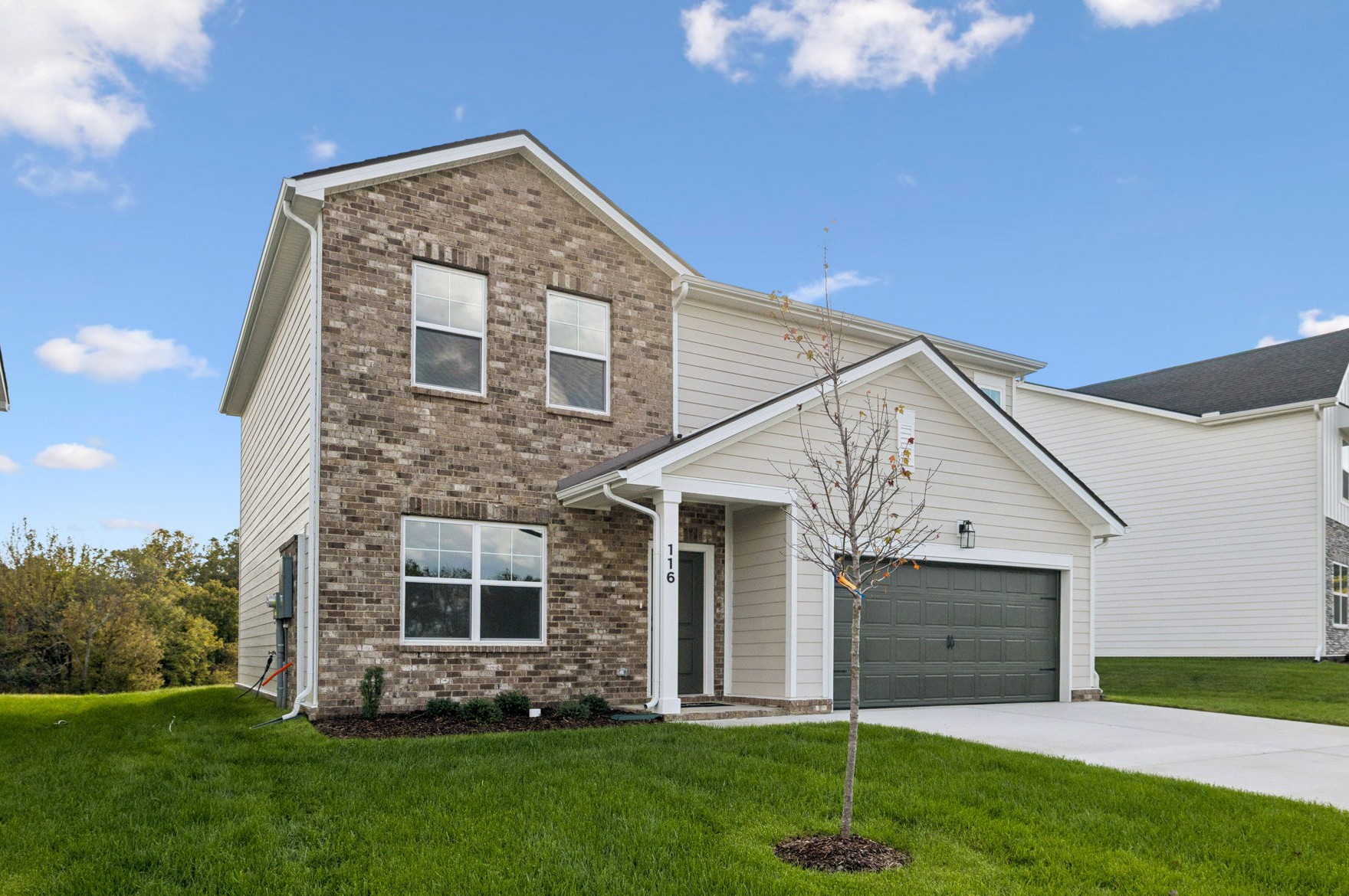 116 Dahlia Dr Property Photo 1
