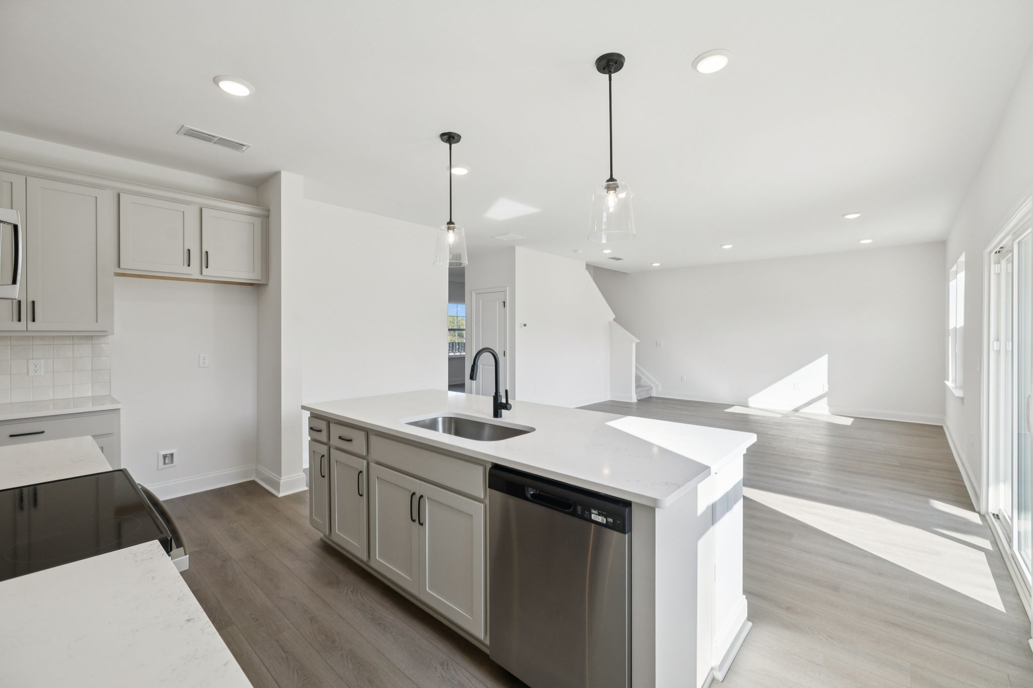 116 Dahlia Dr Property Photo 14