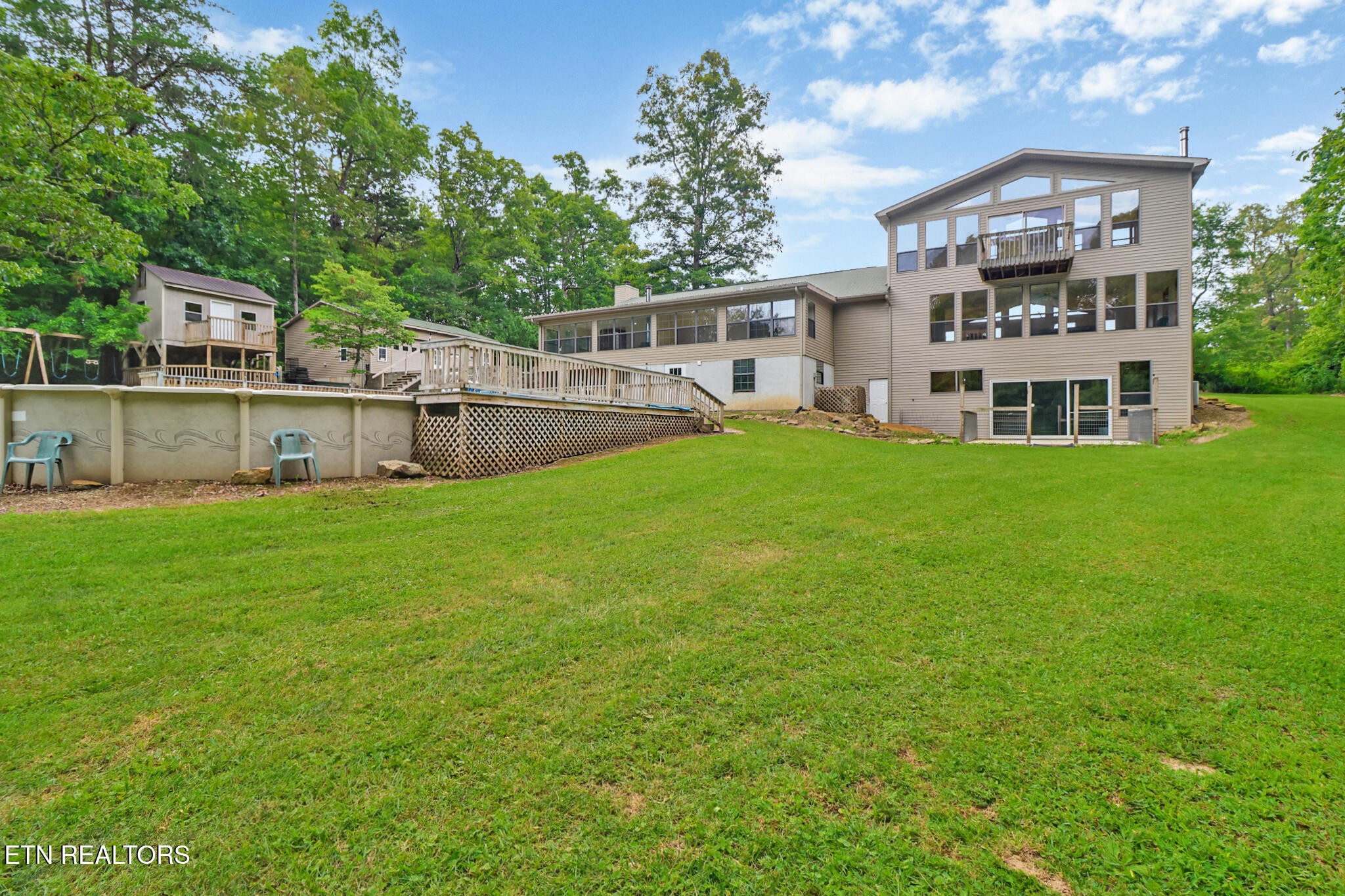 16501 Genesis Rd Property Photo 7