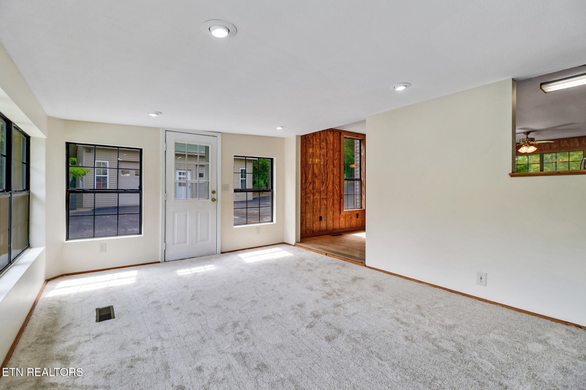 16501 Genesis Rd Property Photo 29