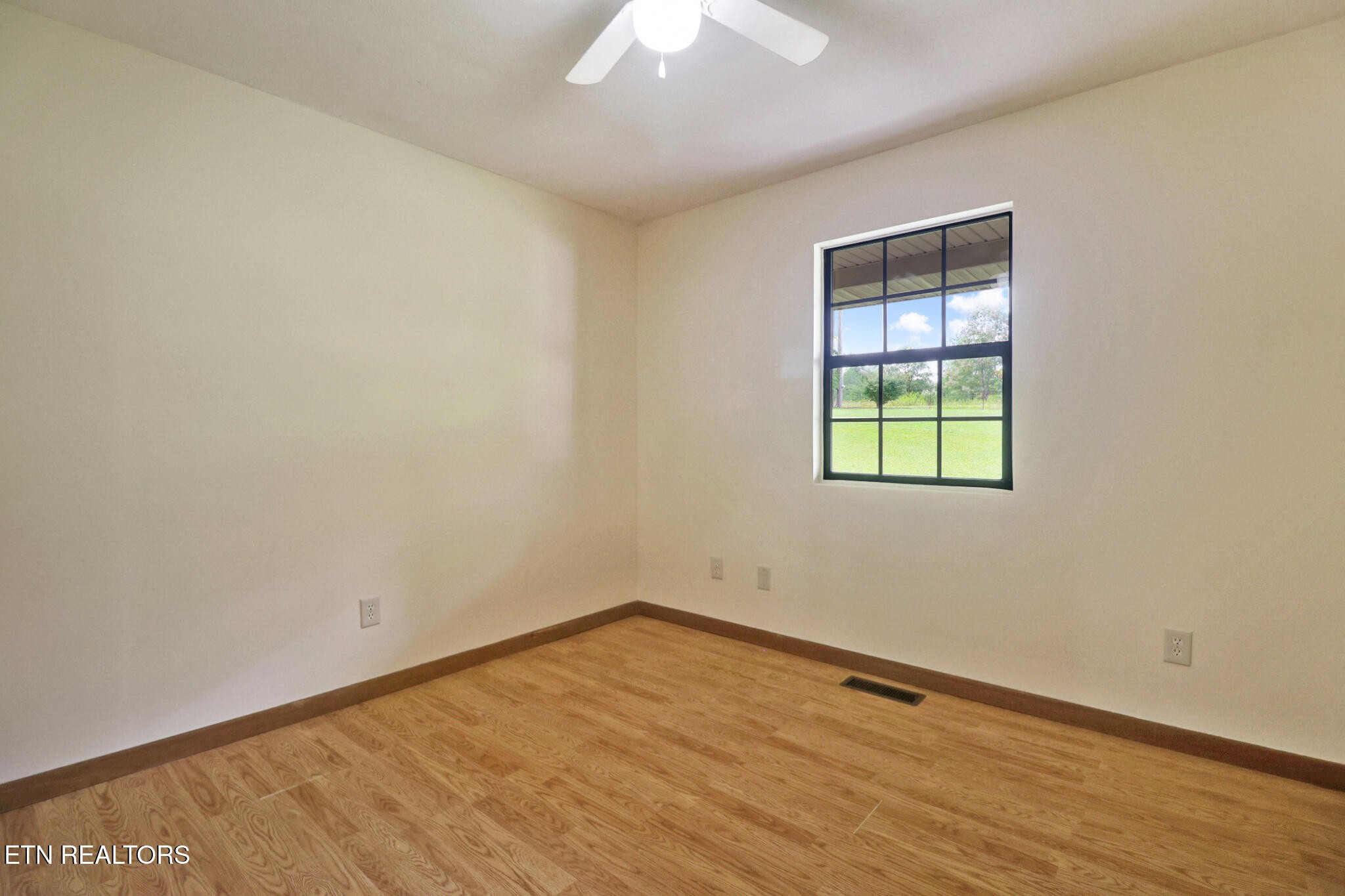 16501 Genesis Rd Property Photo 37