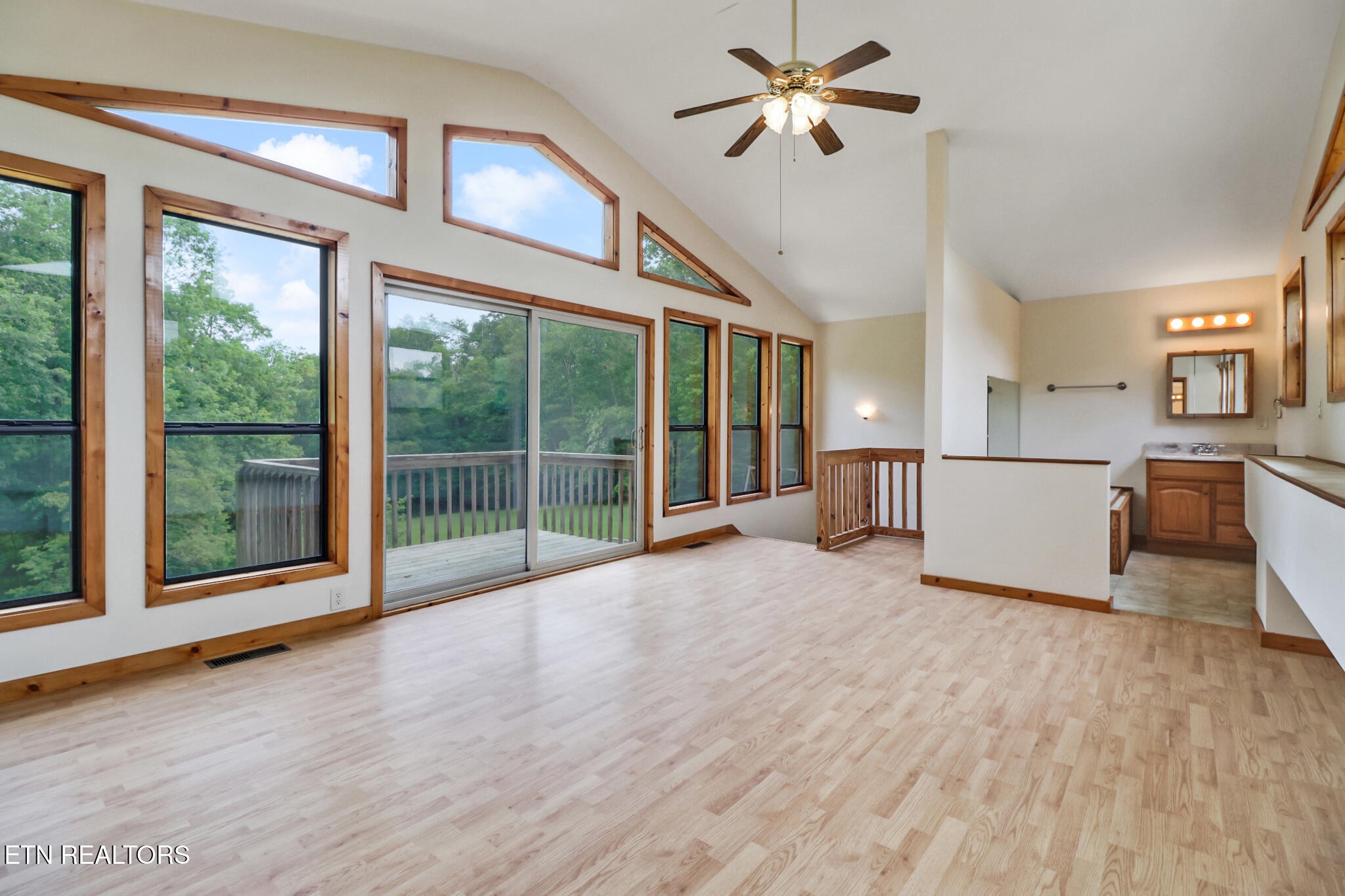 16501 Genesis Rd Property Photo 46