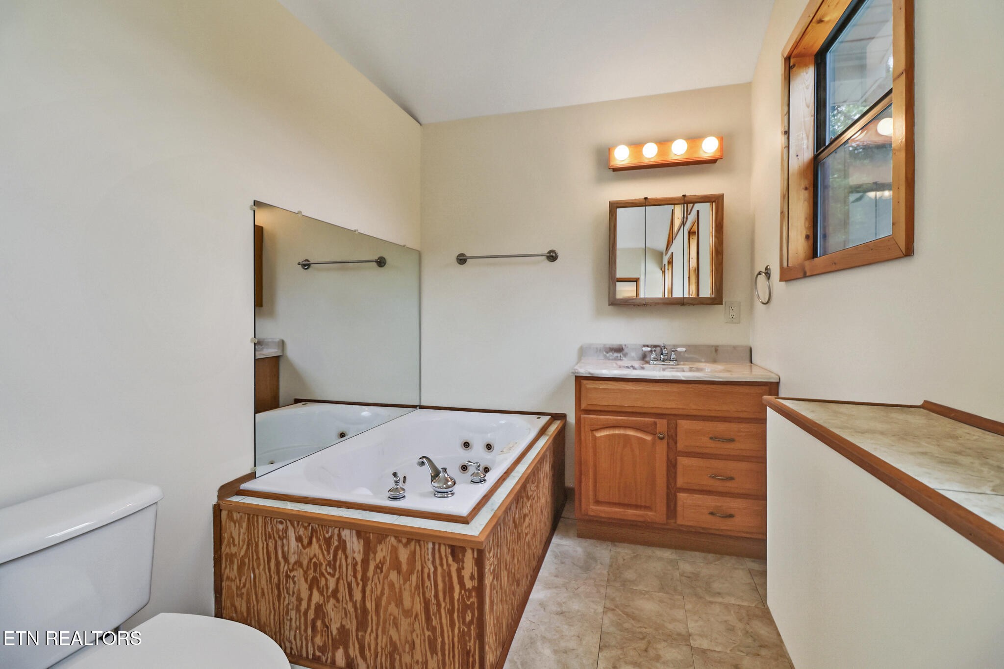 16501 Genesis Rd Property Photo 48