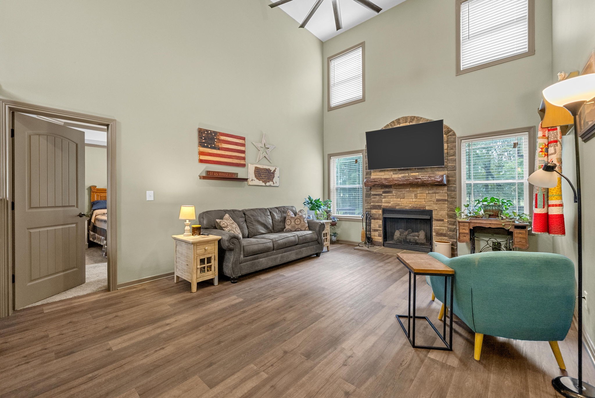 4569 Grovewood Court Property Photo 7