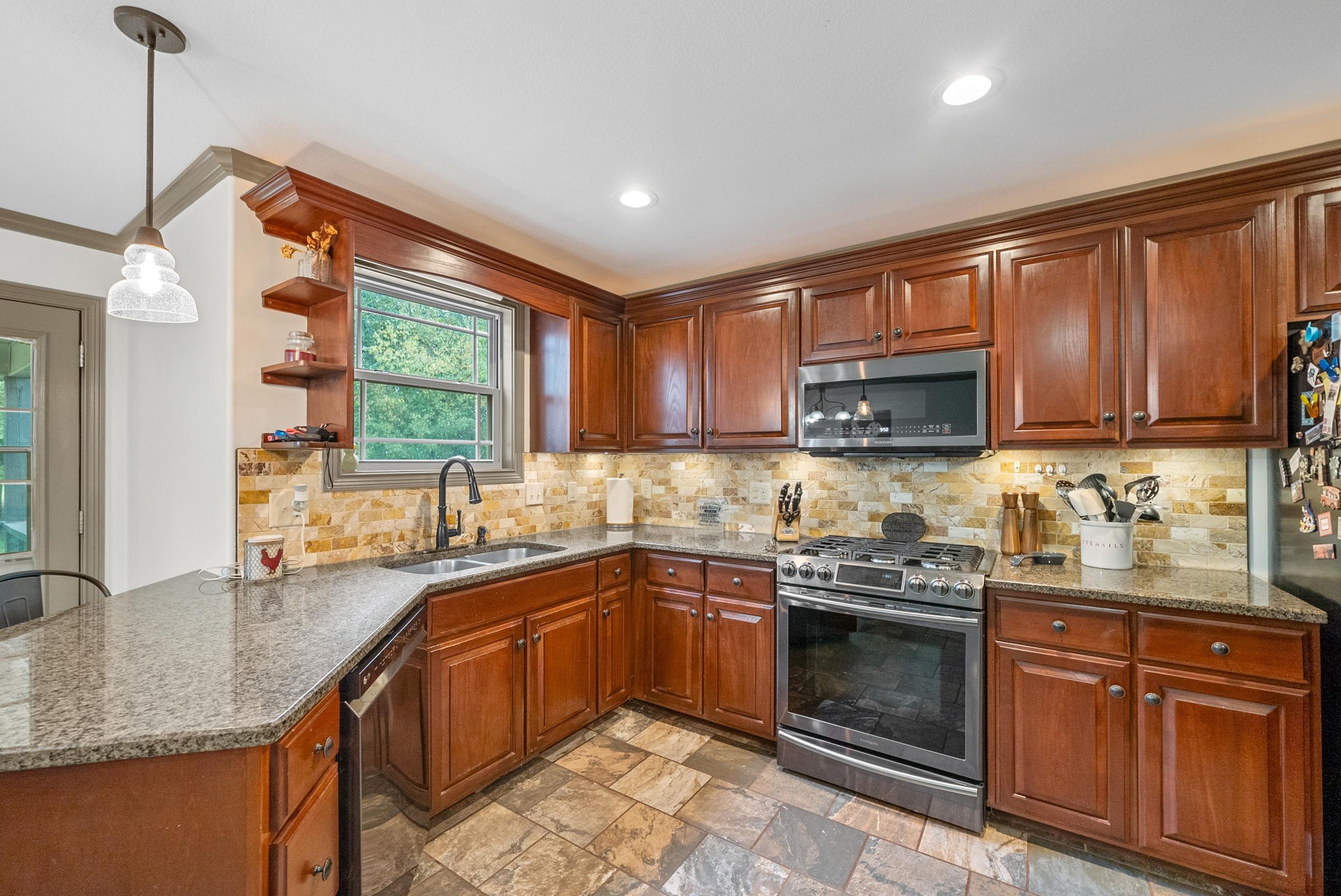 4569 Grovewood Court Property Photo 11