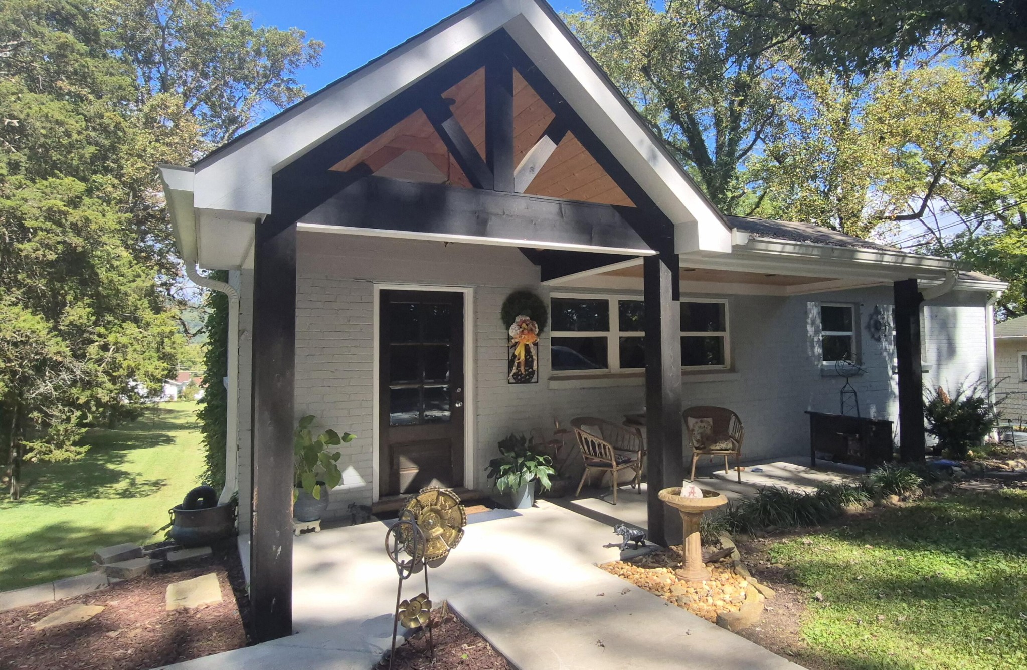 306 8th Street Property Photo 1