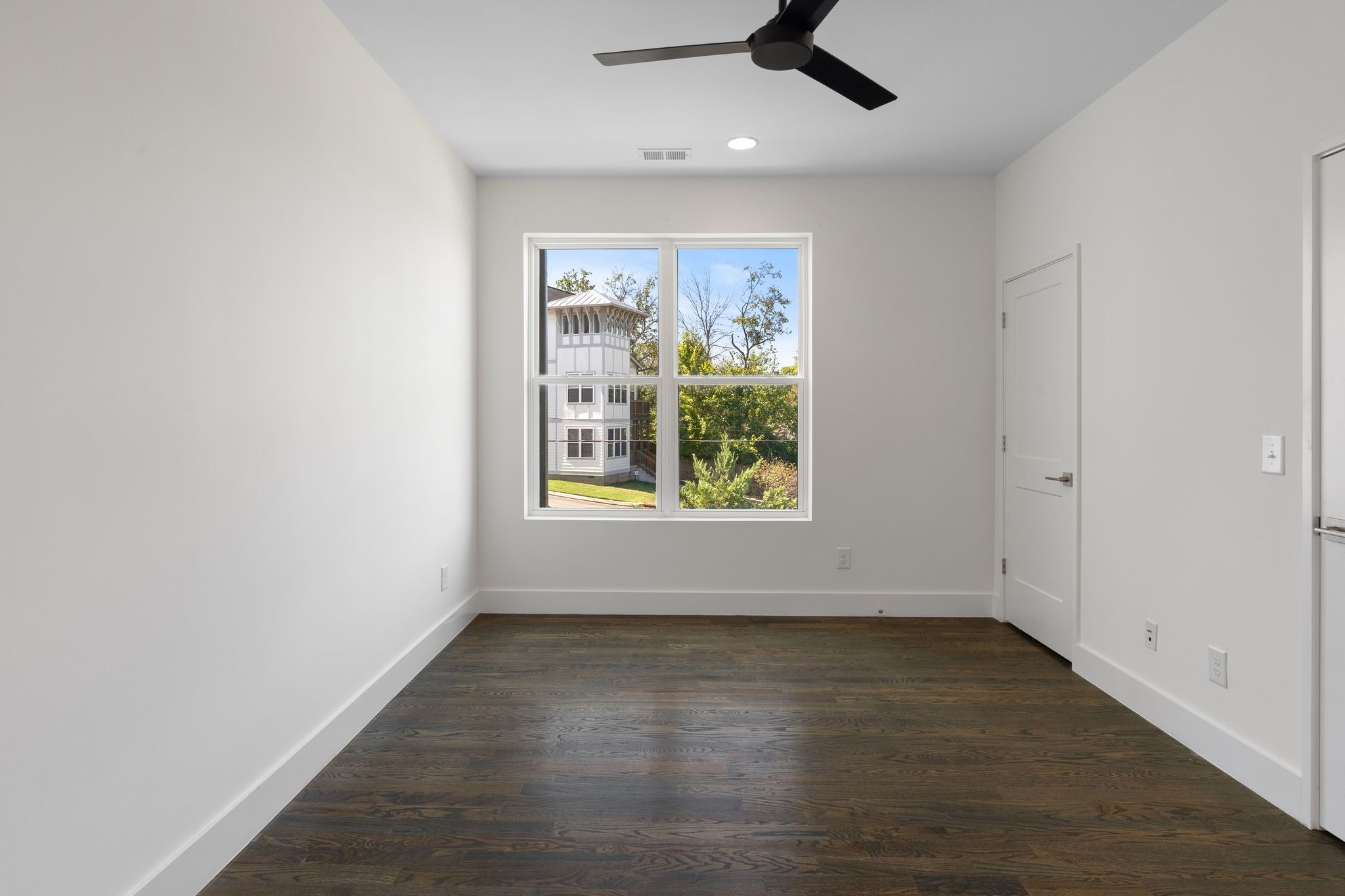 206 Ben Allen Rd Property Photo 32