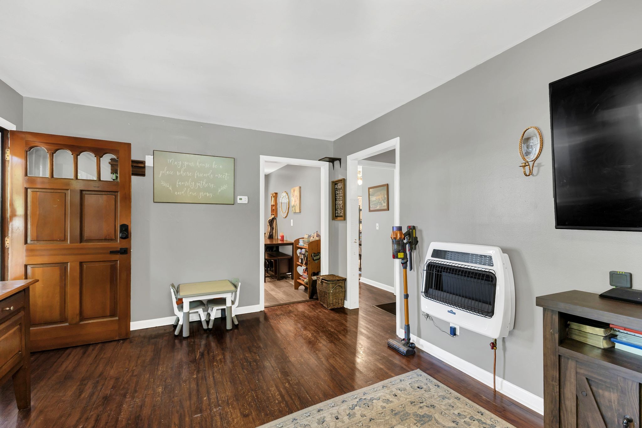 2103 Hillwood Dr Property Photo 16