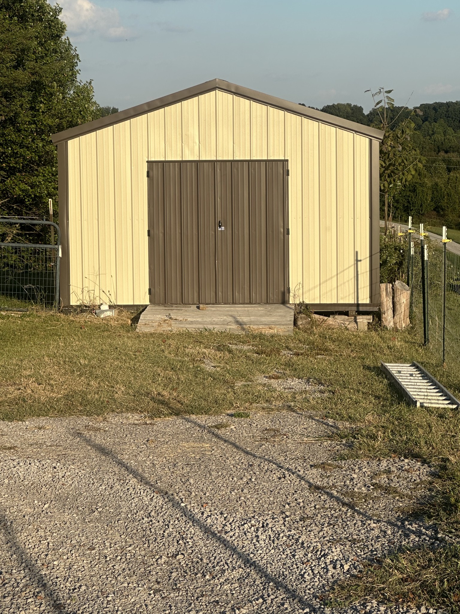 2486 Oakdale Rd Property Photo 6