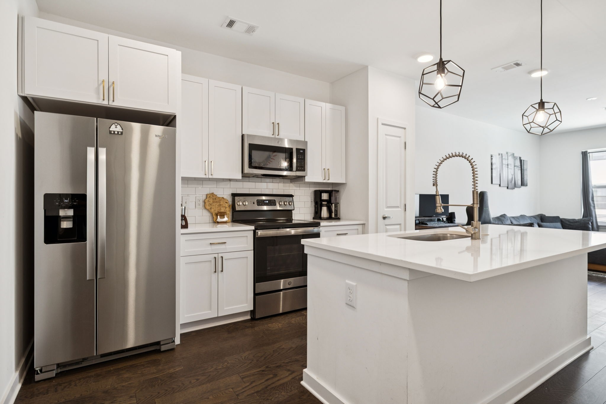 1677 54th Ave, N Property Photo 2