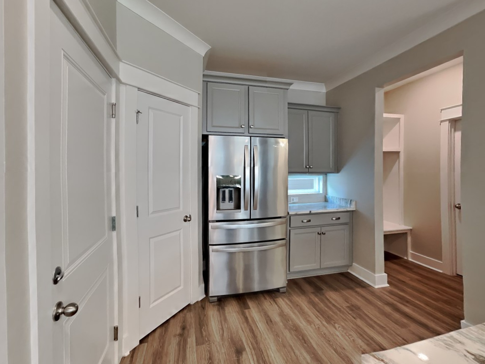 1406 Cotillion Dr Property Photo 5