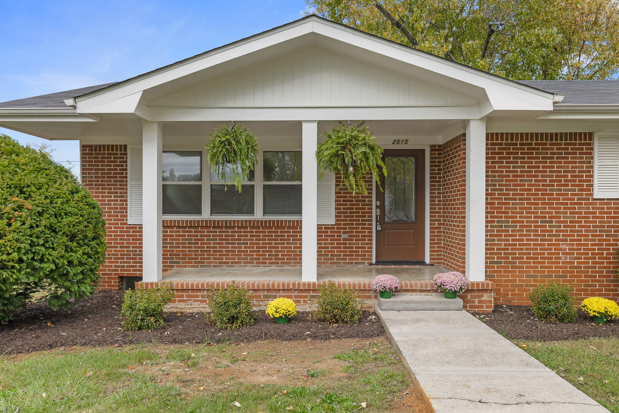 2515 Sharron Drive Property Photo 6