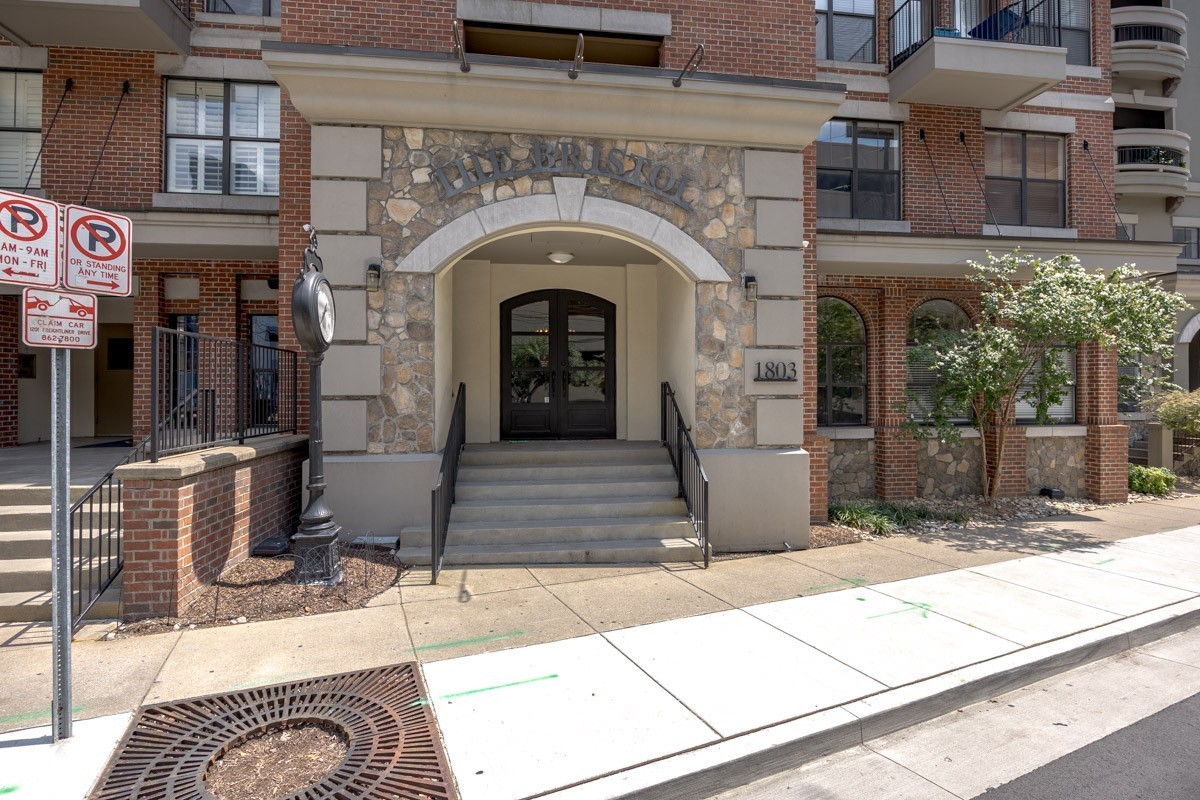 1803 Broadway Property Photo 1