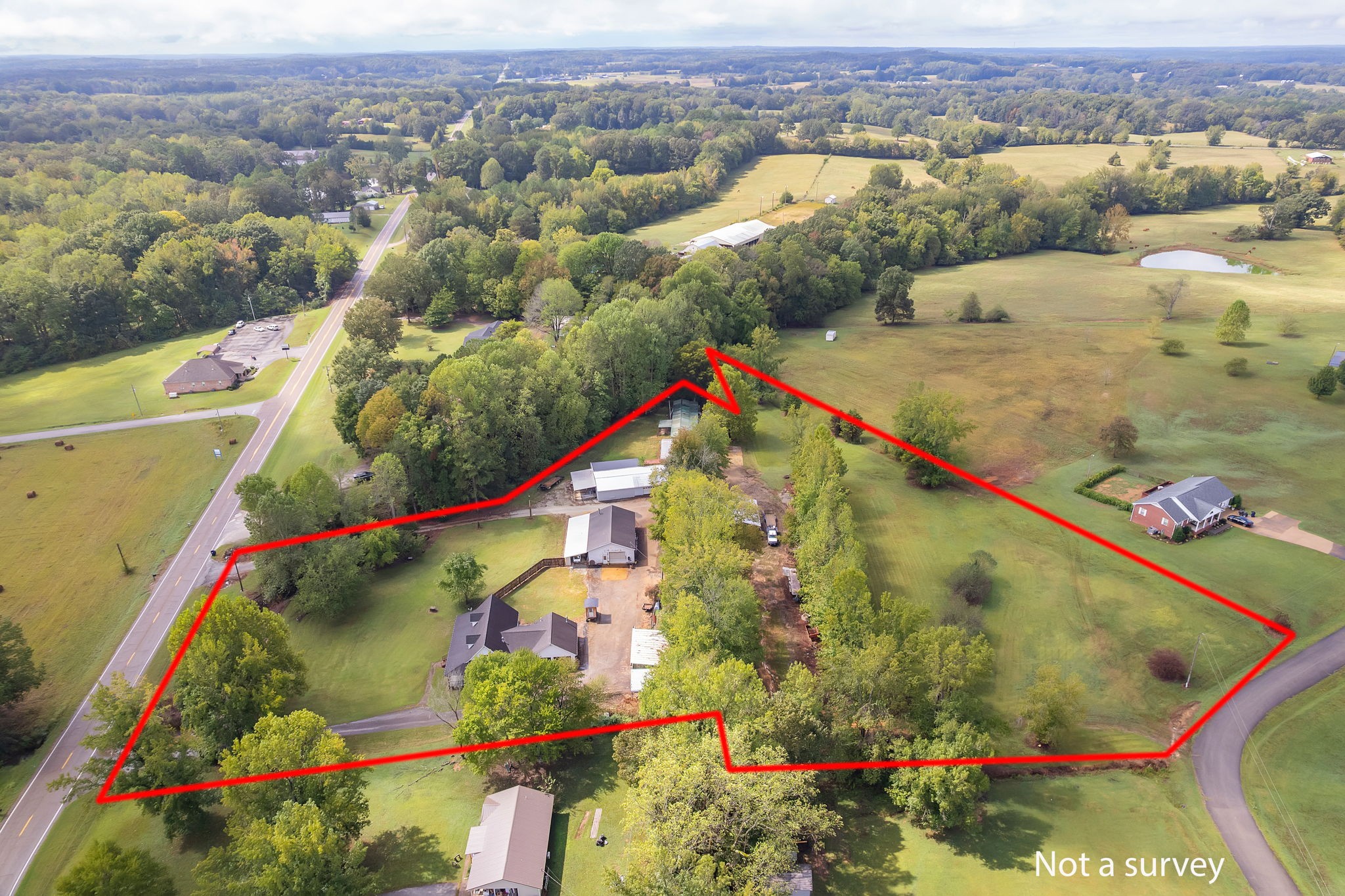 9475 Highway 100 Property Photo 2
