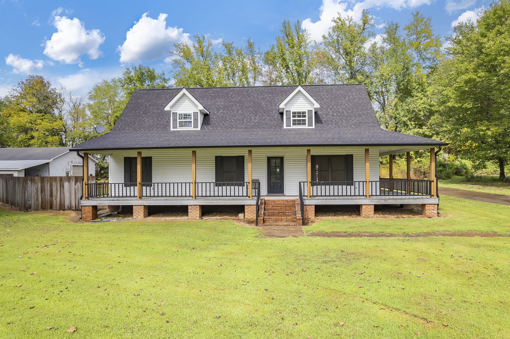 9475 Highway 100 Property Photo 5
