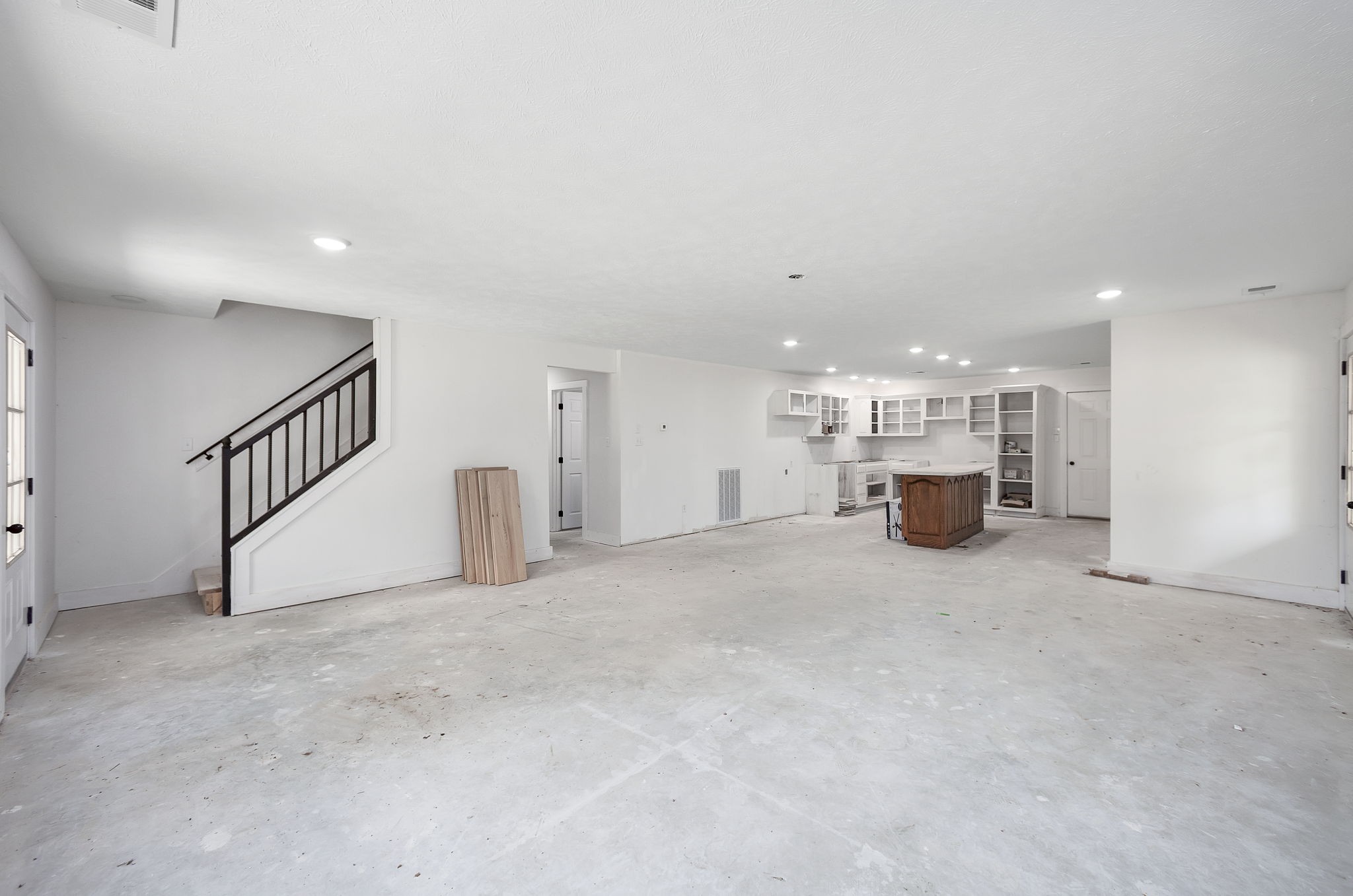 9475 Highway 100 Property Photo 6