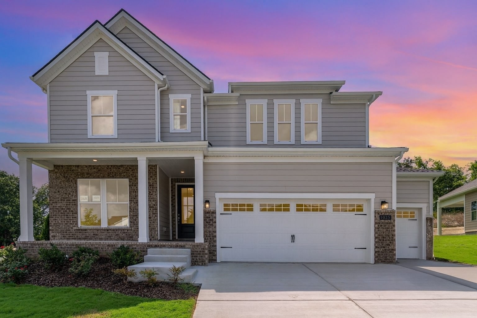 1025 Riverview Run Property Photo 1