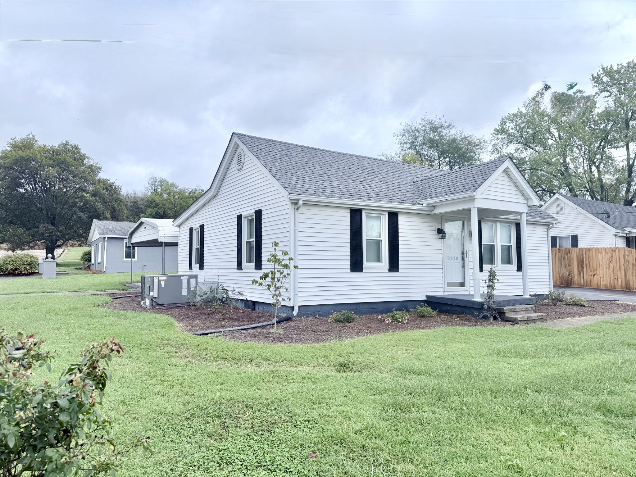 2210 Princeton Rd Property Photo 1