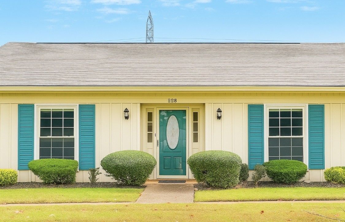 995 Todd Preis Dr Property Photo 1