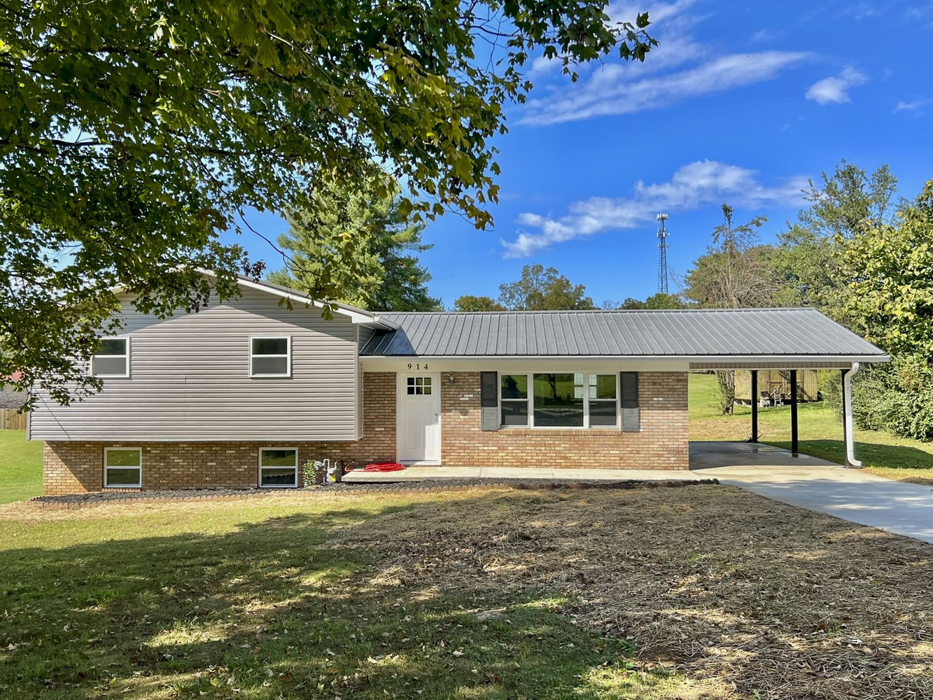 914 Flax Ln Property Photo 1