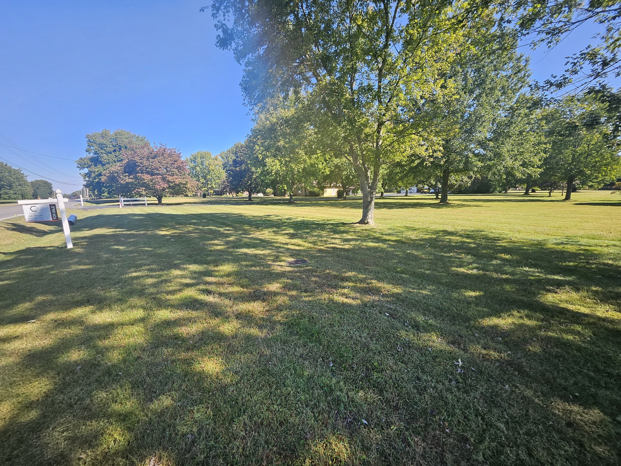 400 Brinkley Rd Property Photo 2