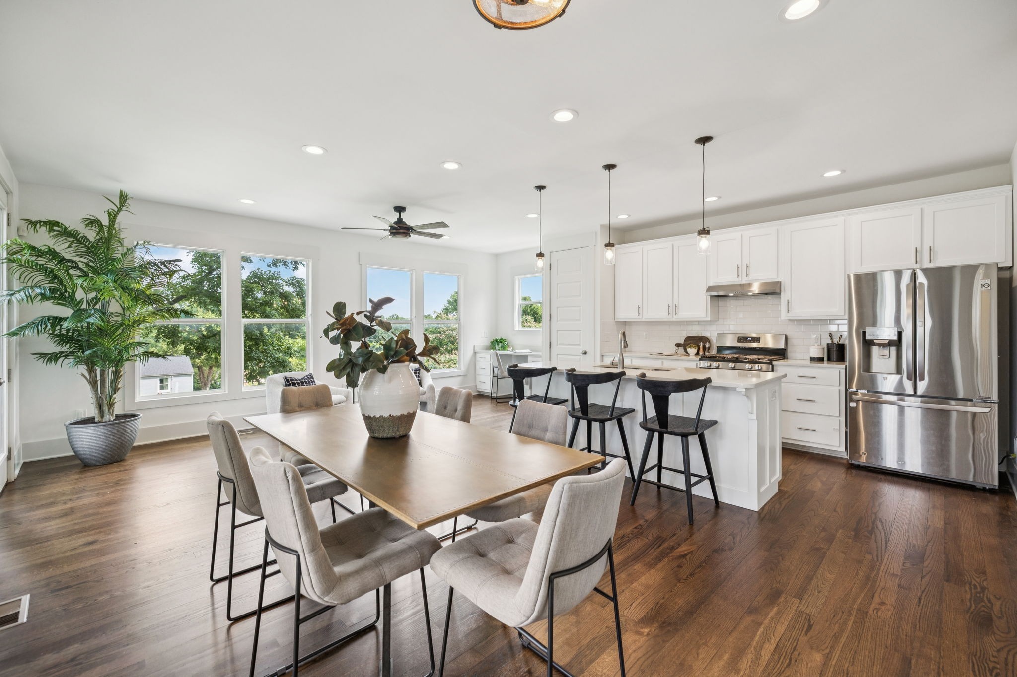 713 S 13th St Property Photo 1