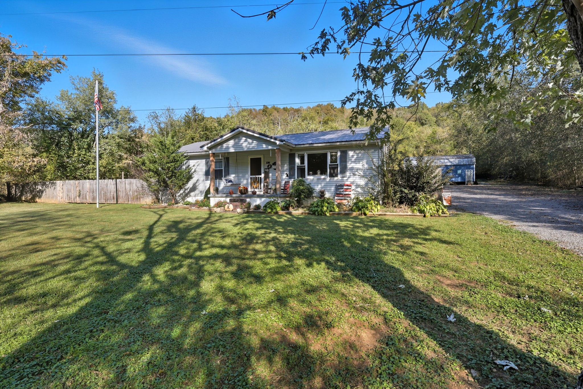 196 Hartsville Pike Property Photo 1