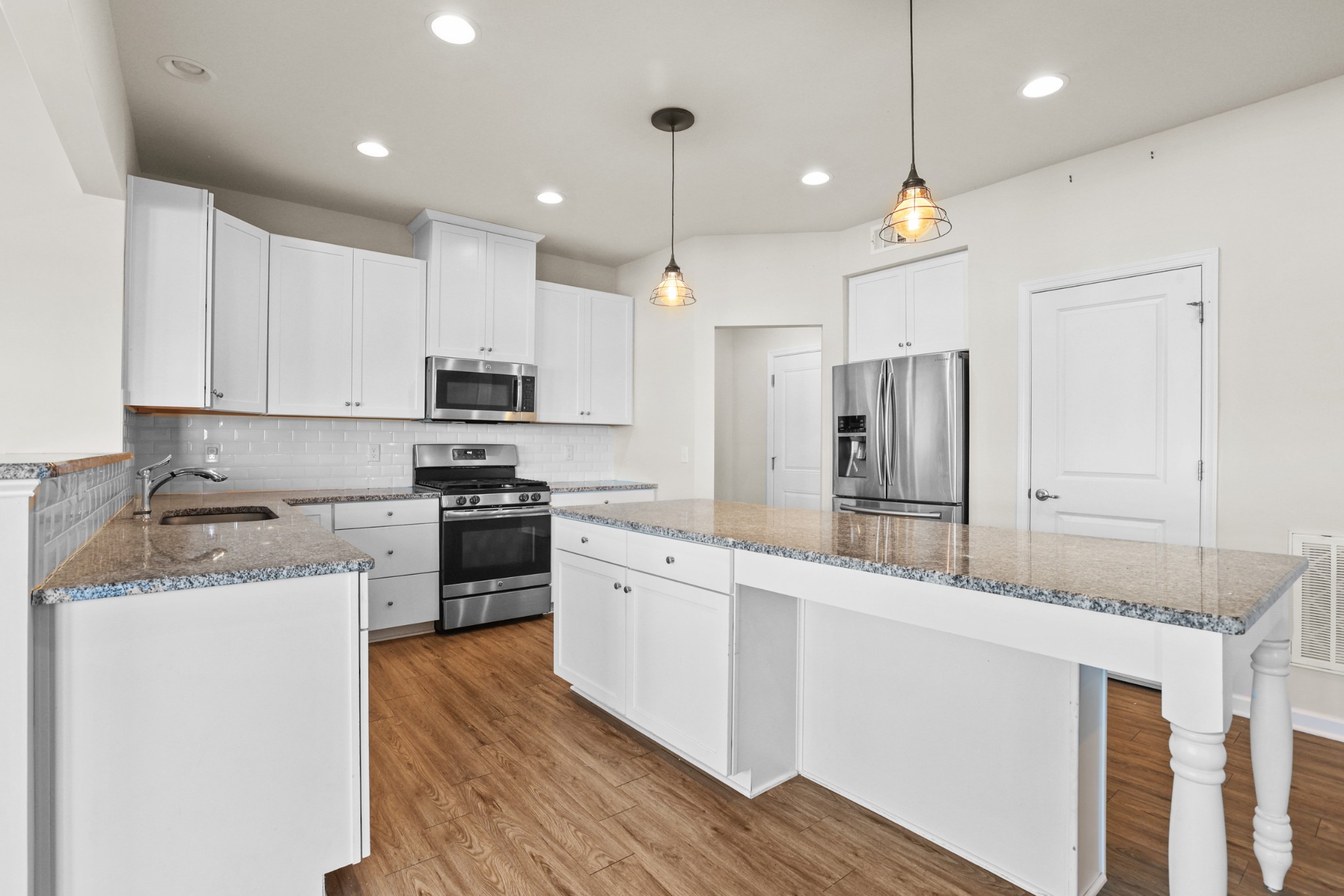 13 Settlers Ct Property Photo 8