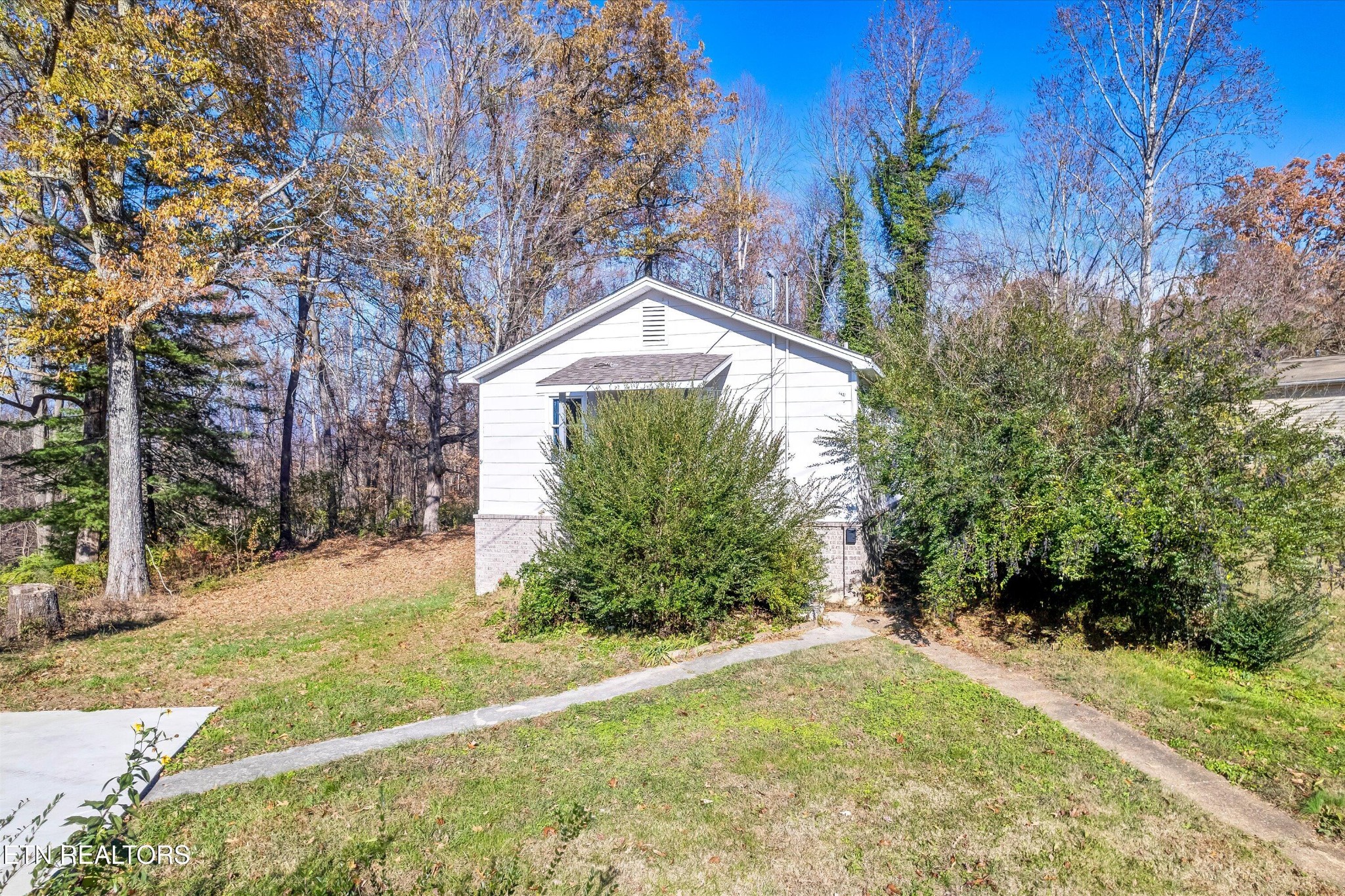 558560 W Outer Drive Property Photo 29